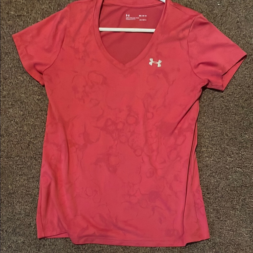 Under Armour Red Fitted Short Sleeve Tee